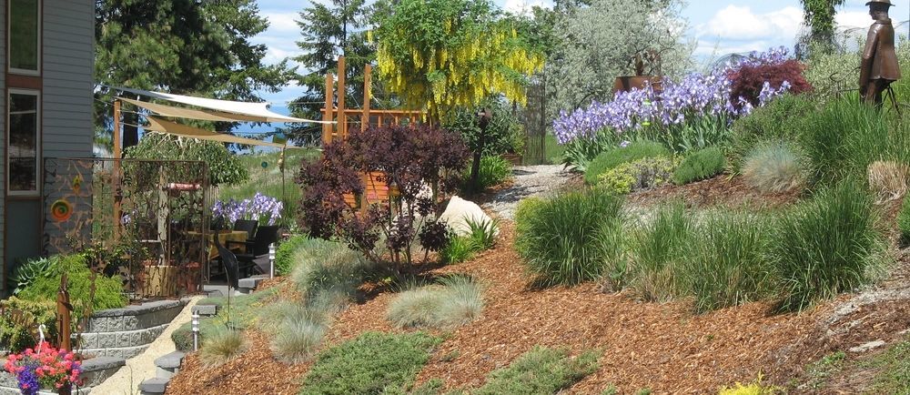 Cormier'S Studio Guest Suites Penticton Bagian luar foto