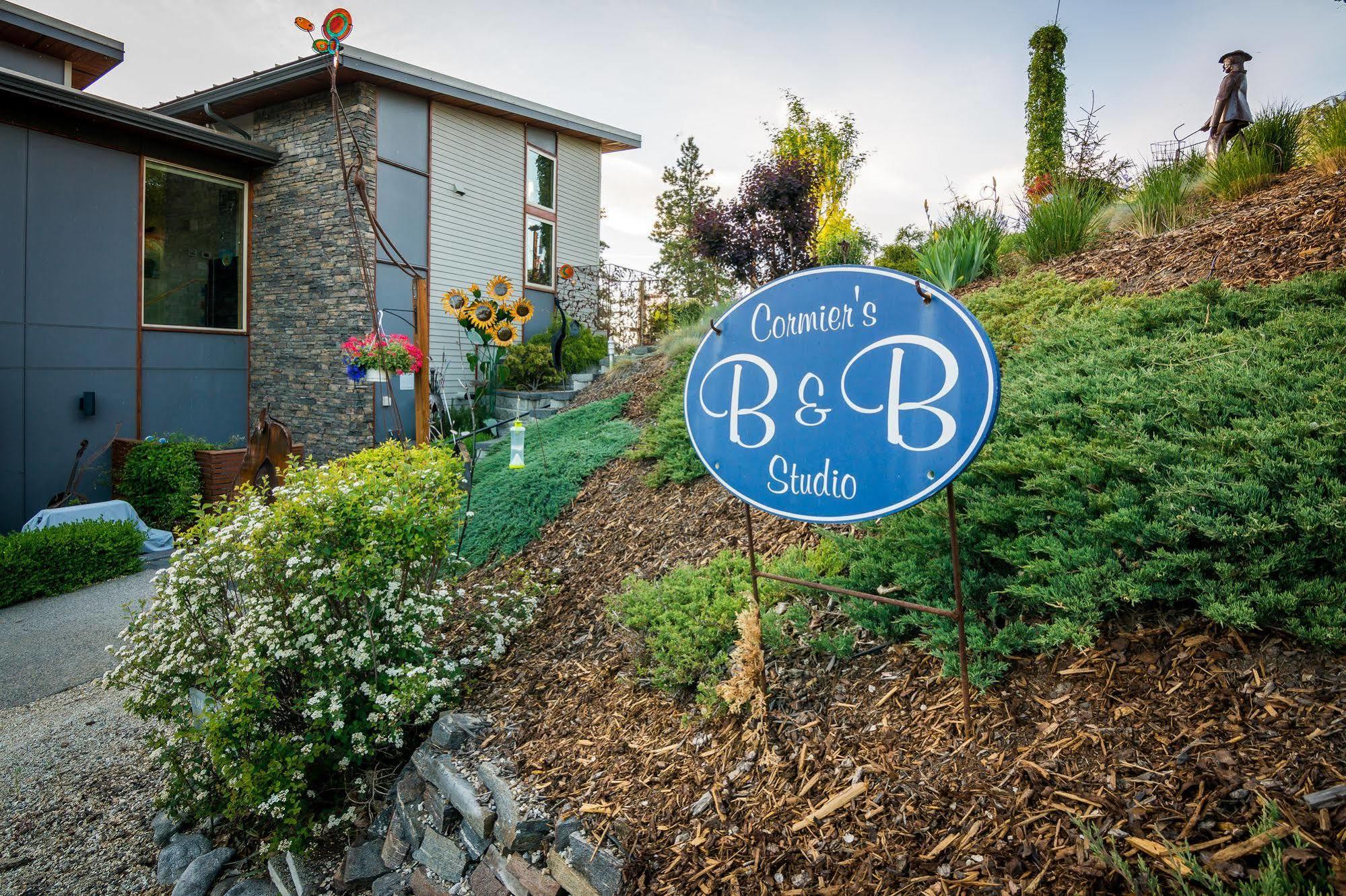Cormier'S Studio Guest Suites Penticton Bagian luar foto